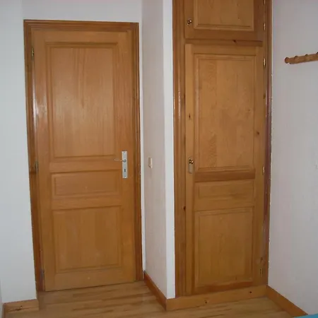 Apartamentos Los Tilos Benasque Zimmer foto